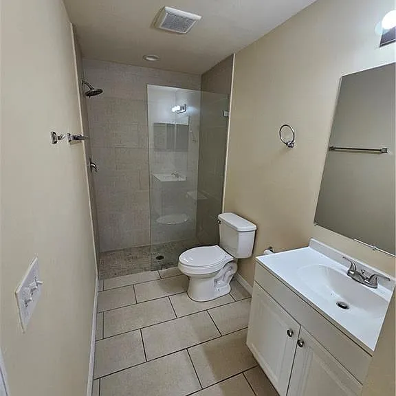 1622 SW 33rd St — Photo 12