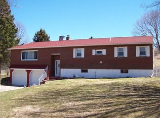 2390 Meadow Ln, Hamilton, NY 13346