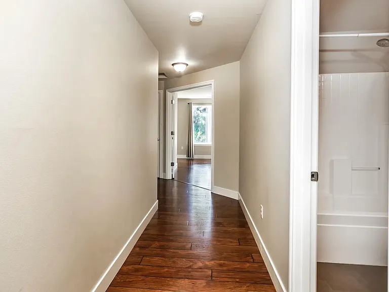 19427 Brookside Way — Photo 11