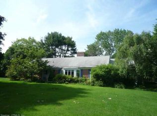 11 Gurley Rd, East Lyme, CT 06333