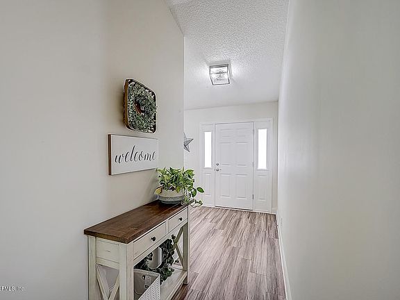 5th image of 3170 Juniper Ave