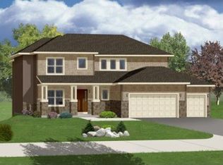 4260 NW 164th St, Clive, IA 50325