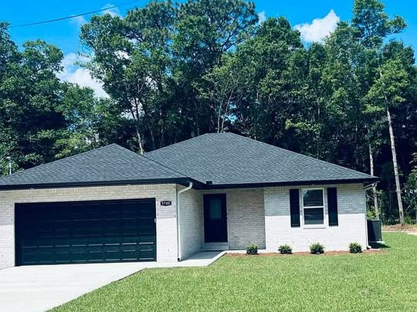4715 Live Oak Ln