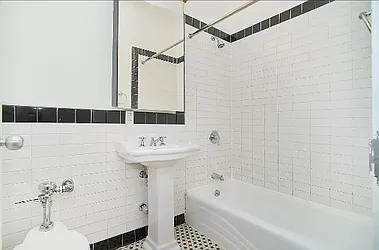 Rented by Living New York