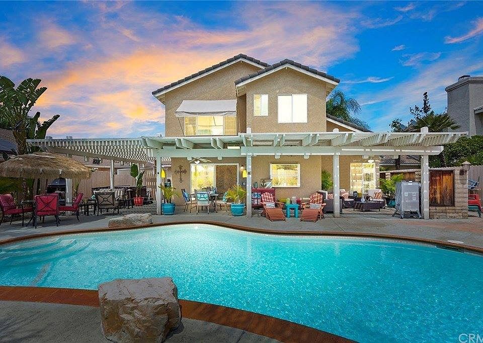1st image of 39529 Cedarwood Dr