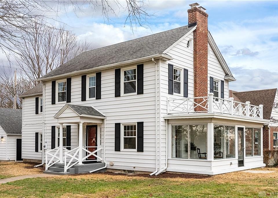 1st image of 303 Spirea Dr