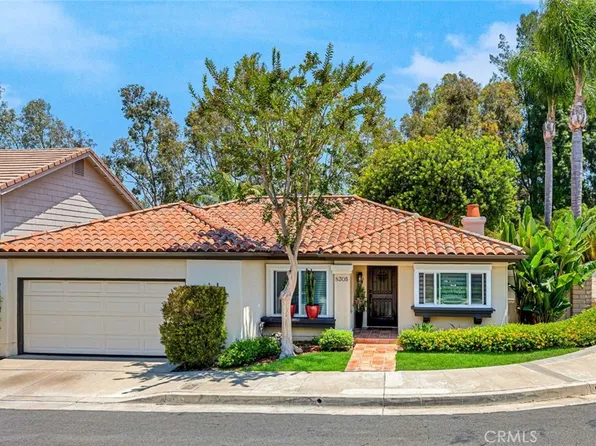8305 E Star Pine Rd, Orange, CA 92869
