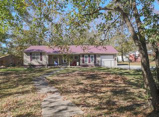 4913 Griffin St, Moss Point, MS 39563