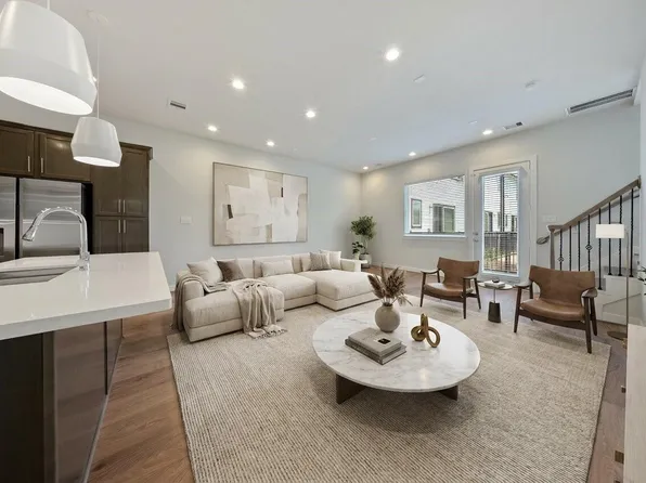 2309 Silva Park Ln, Houston, TX 77091