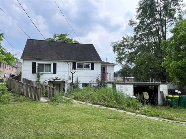 275 S Duffy Rd, Butler, PA 16001