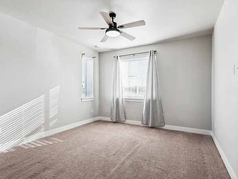 981 S Sable Blvd #208 — Photo 8
