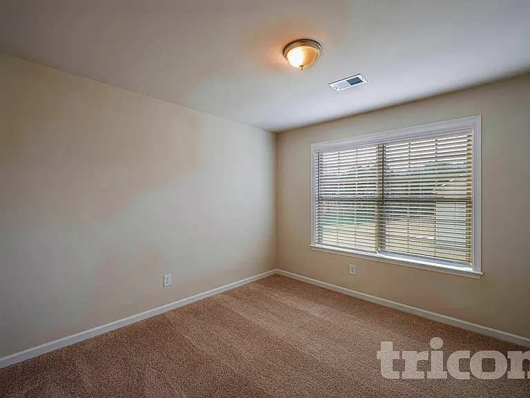 210 Margrave Dr — Photo 18
