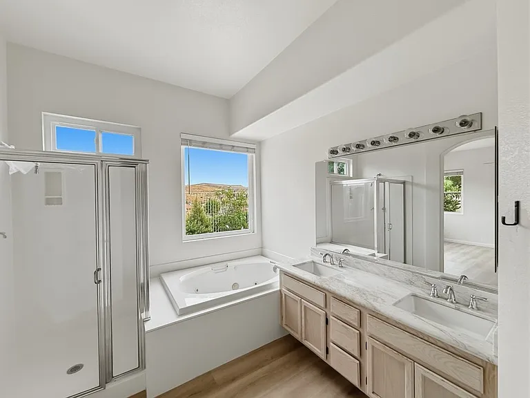 22810 Mountain Ash Cir — Photo 21