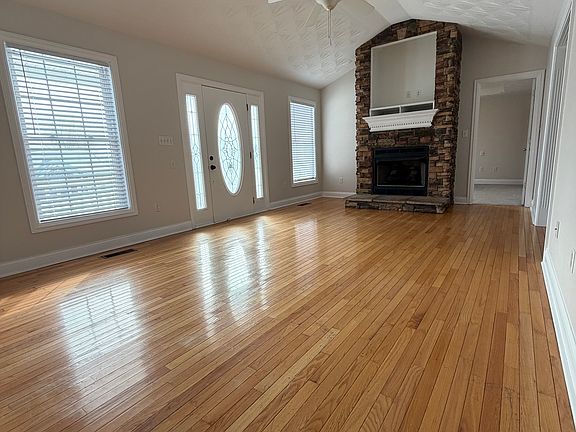 2nd image of 556 Deer Park Way