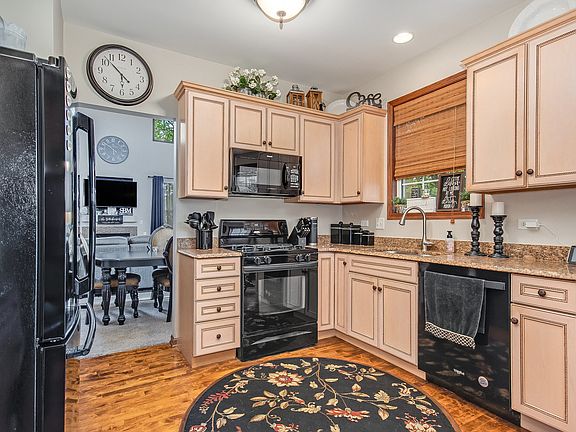 5th image of 12635 W Yorkshire Dr