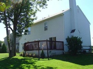 4967 W Rolling Glen Dr, Pipersville, PA 18947