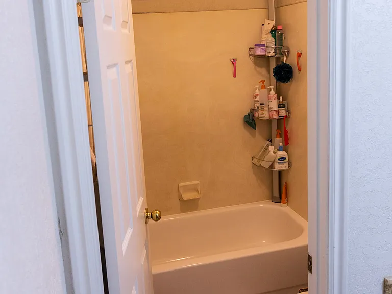 850 N University Ave #100 — Photo 10