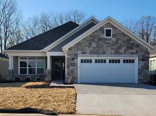 5725 N Kestrel Cir, Appleton, WI 54913