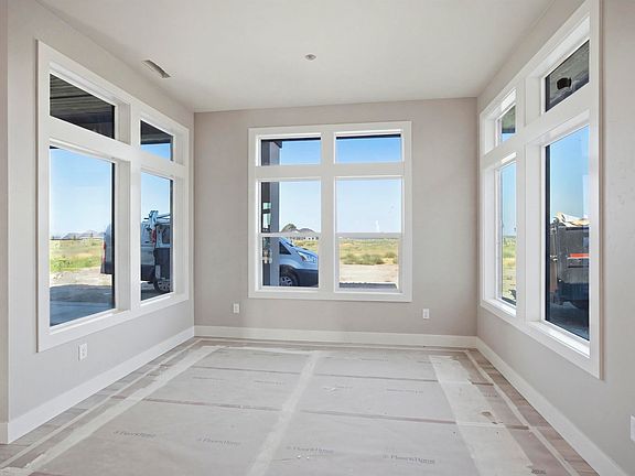 5th image of 8402 Axil Ln