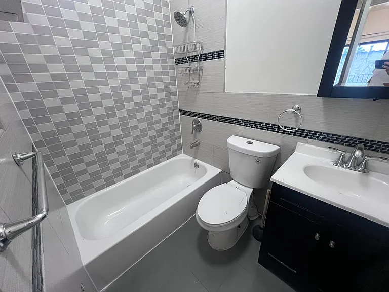 72 Buffalo Ave #3A — Photo 11
