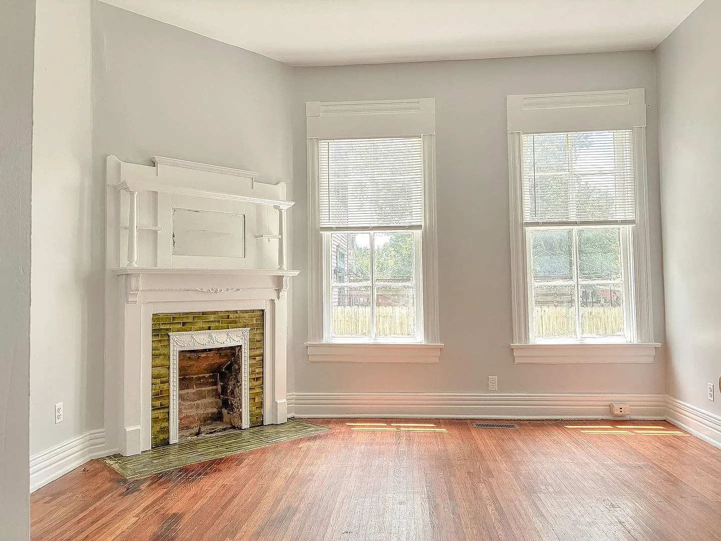 1406 S. 1st Street — Photo 3