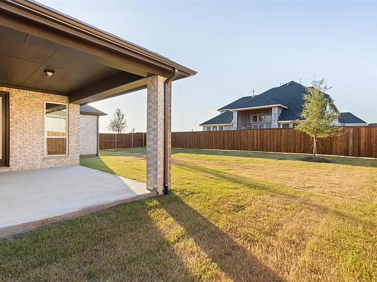 2380 Rainforest Dr — Photo 40