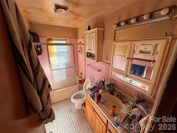 4th image of 2409 Kanuga Rd