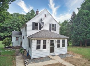 296 Redemption Rock Trl N, Princeton, MA 01541