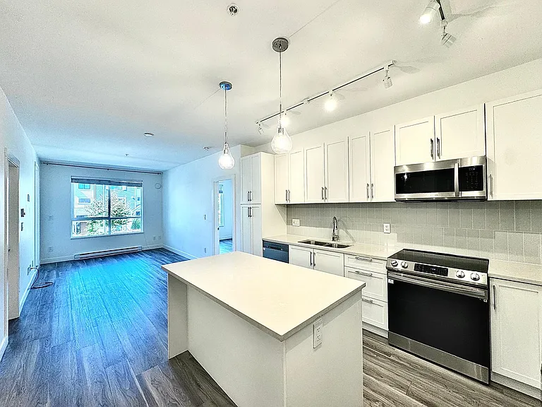20356 72b Ave #314 — Photo 3