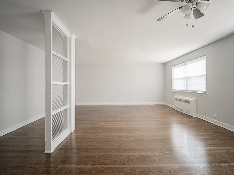 Living Room/Dining Room 7353-3S