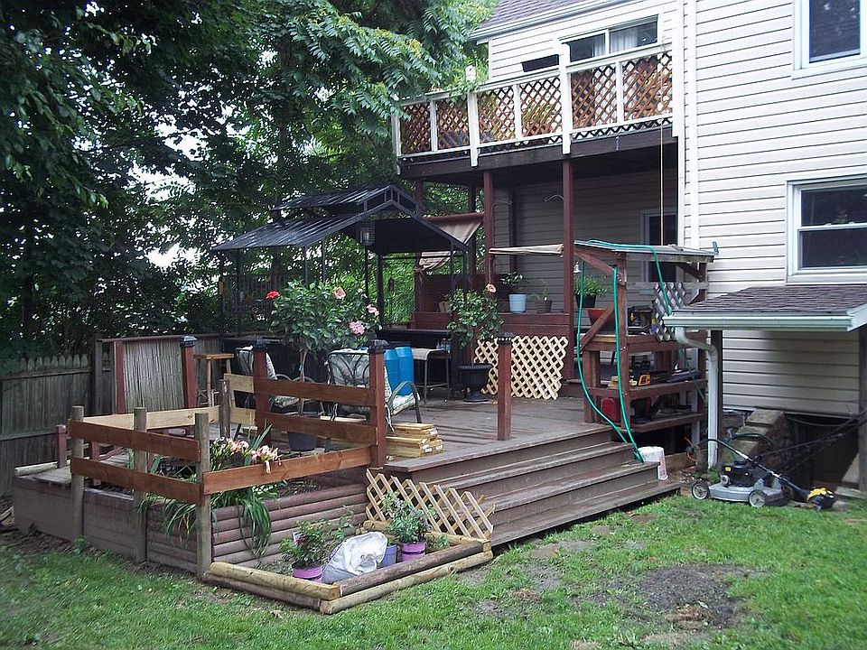 2nd image of 712 N 1st St
