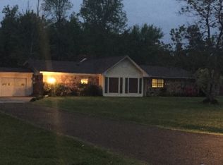 445 Kimberly Dr, Columbus, MS 39702