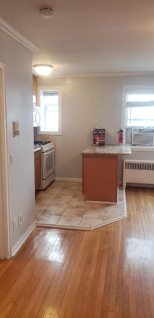 210 Woodcliff Ave — Photo 3