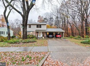 6630 Holford Ln, Springfield, VA 22152