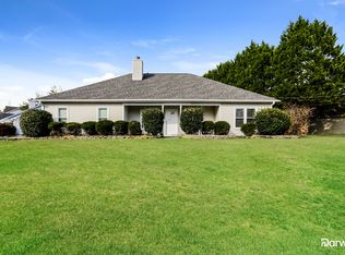 1310 Shamrock Hill Cir, Loganville, GA