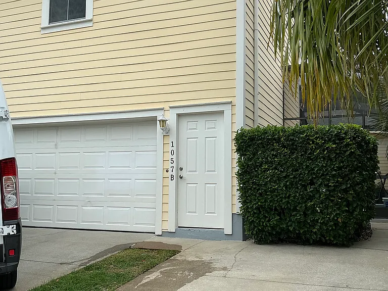 1057 Banks Rose St #B — Photo 9