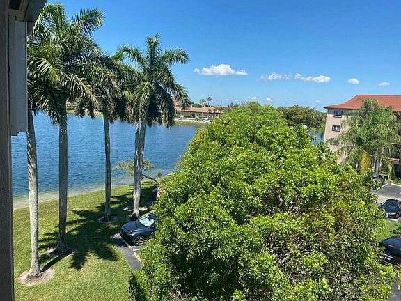 5th image of 13100 SW 11th Court SW #412c