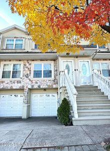 74 Dartmouth Loop, Staten Island, NY, 10306