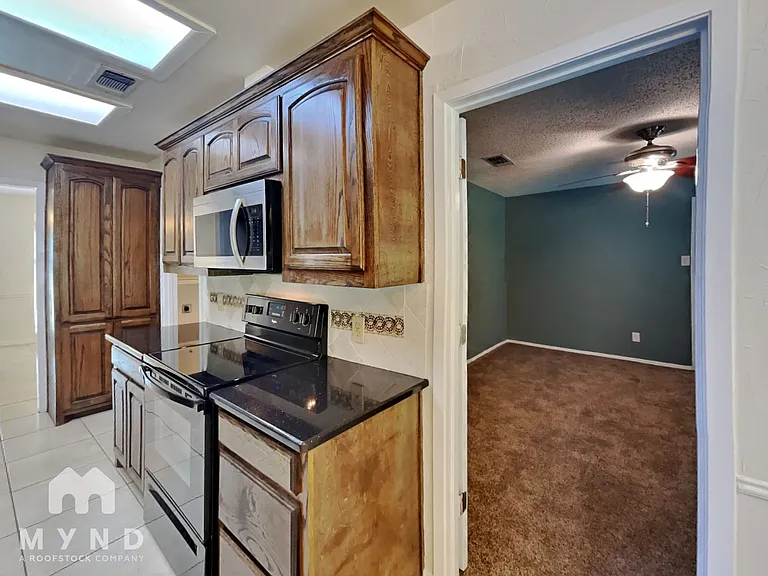 2015 Arborcrest Dr — Photo 10