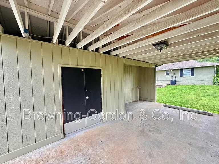 1017 14th Ave S — Photo 16