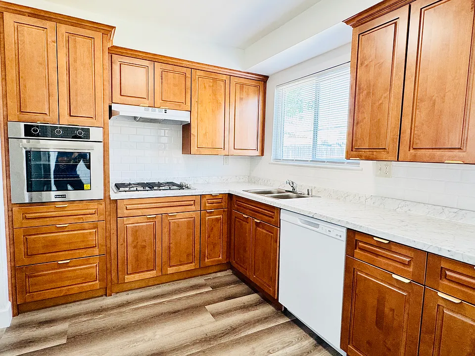 63 Cathcart Ave