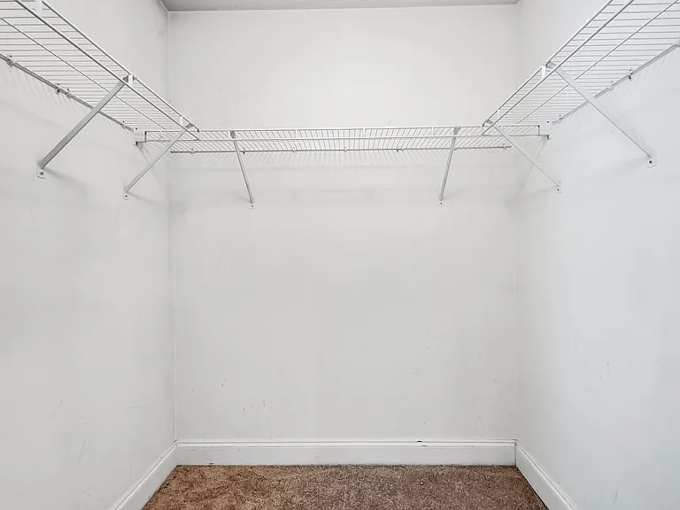 1072 Woodbury Falls Dr — Photo 29