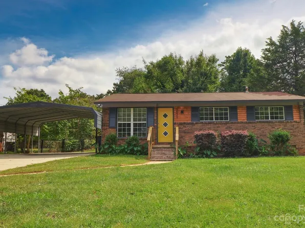 2521 Alleghany St, Charlotte, NC 28208
