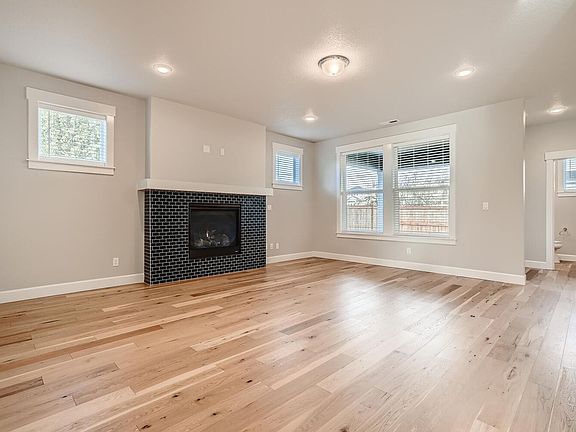 5th image of 5965 Skylight Dr