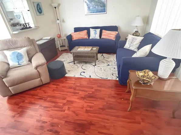 165 Easthampton G, West Palm Beach, FL