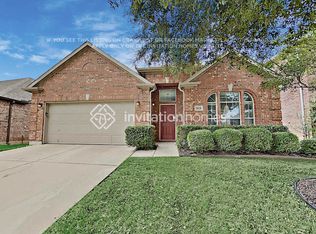 2828 Thorncreek Ln, Fort Worth, TX 76177