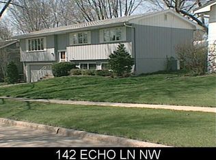 142 Echo Ln NW, Cedar Rapids, IA 52405
