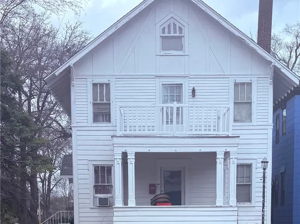 748 W Main St, Decatur, IL 62522