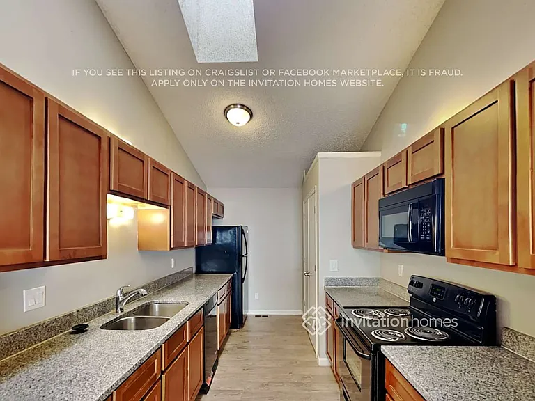 4265 E 133rd Pl — Photo 8