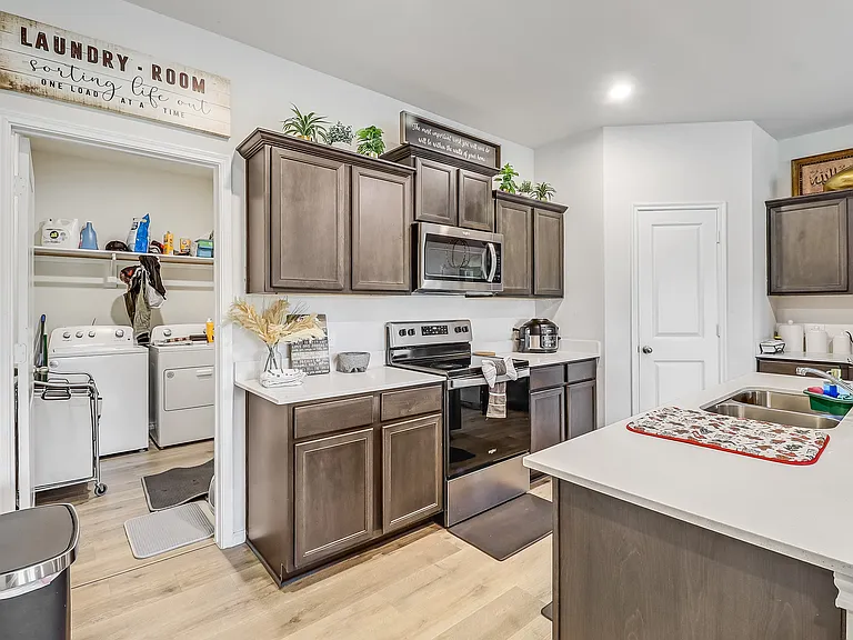 823 Coastline Way — Photo 8